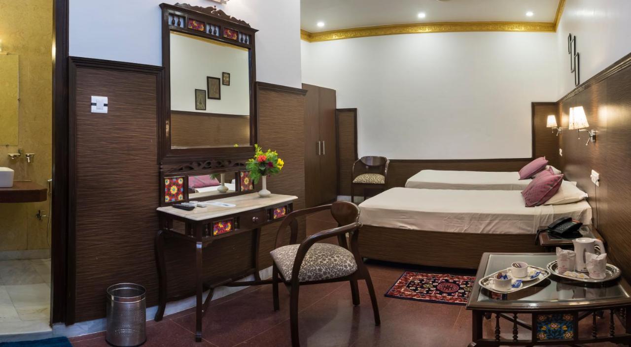 Hotel Harmony Кхаджурахо Экстерьер фото