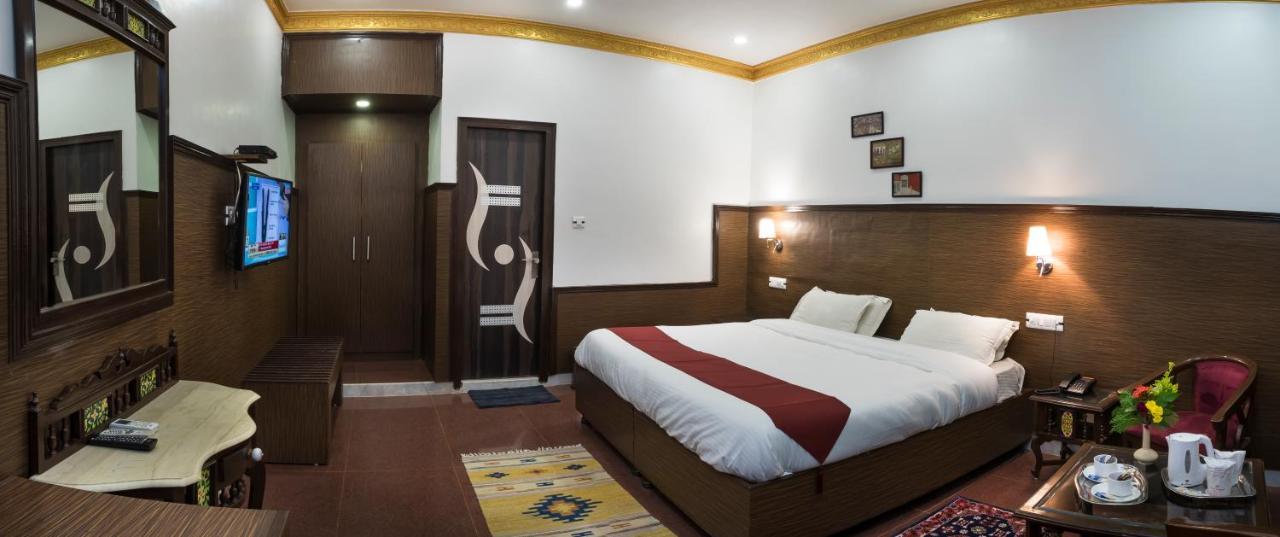 Hotel Harmony Кхаджурахо Экстерьер фото
