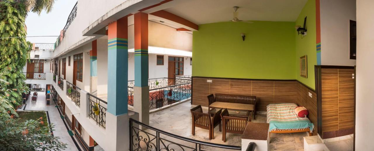 Hotel Harmony Кхаджурахо Экстерьер фото